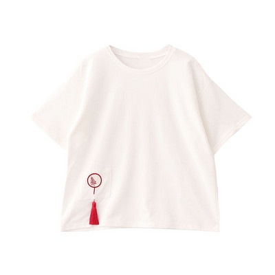 Модерна дамска тениска с бродерия в черен и бял цвят