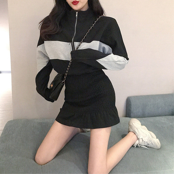 Спортно-ежедневна дамска рокля в два цвята с цип