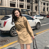 Модерна дамска рокля с джобове и копчета