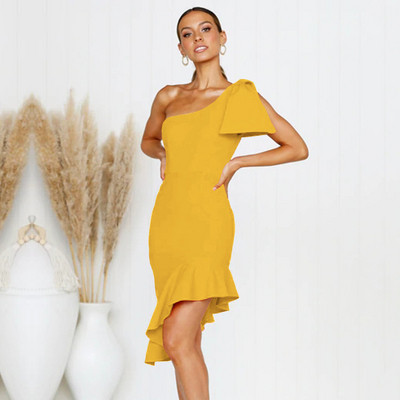 Елегантна дамска рокля с една презрамка в четири цвята