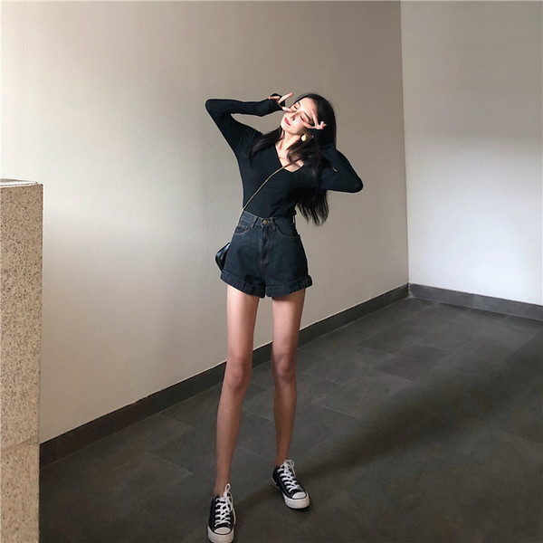 Модерни дамски къси дънки с висока талия