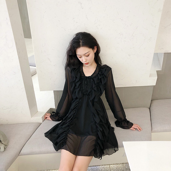 Стилна дамска рокля в два цвята с прозрачни ръкави