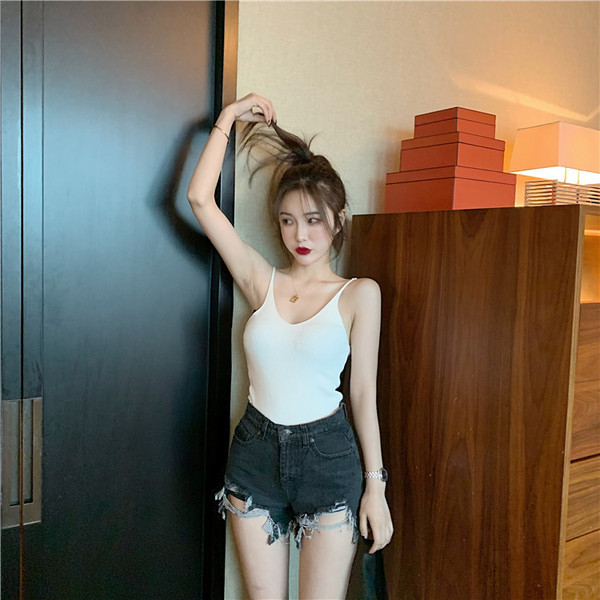 Ежедневен дамски потник с тънки презрамки в три цвята