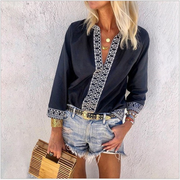 Стилна дамска риза с V-образно деколте в пет цвята