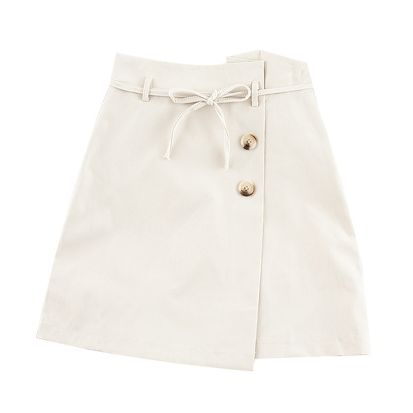 Модерна дамска пола в черен и бял цвят с копчета