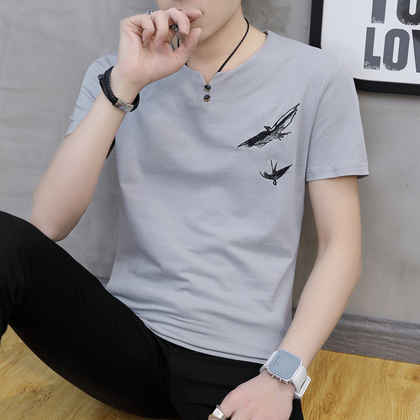 Мъжка тениска в четири цвята с бродерия и копчета 