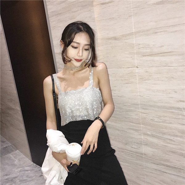 Стилен дамски къс топ в златист и сребрист цвят