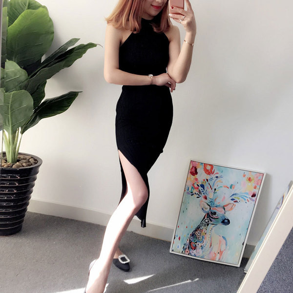 Спортно-елегантна дамска рокля в няколко цвята