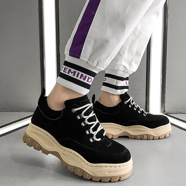 Tenisi de barbati actuali din piele intoarsa ecologica in mai multe culori