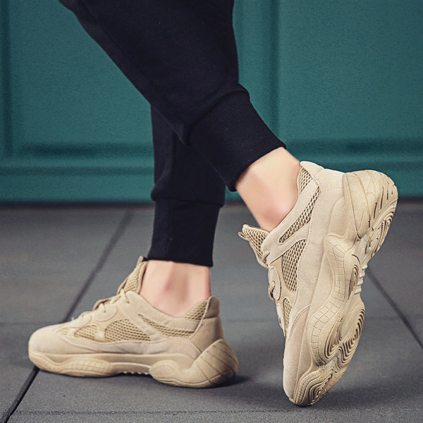 Model nou de adidasi pentru barbati in mai multe culori