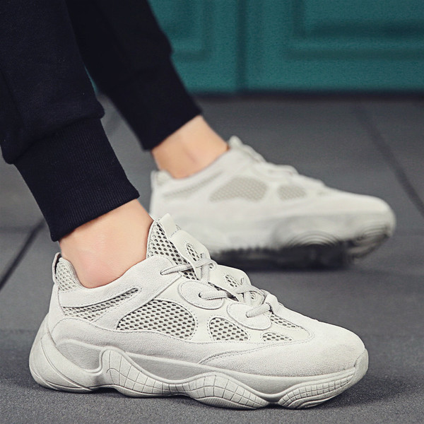 Model nou de adidasi pentru barbati in mai multe culori