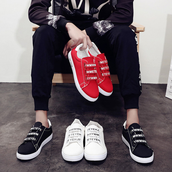 Tenisi casual barbatesti cu inscriptii pe cravate in trei culori