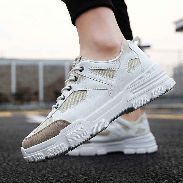 Adidași sport și casual pentru bărbați în alb-negru