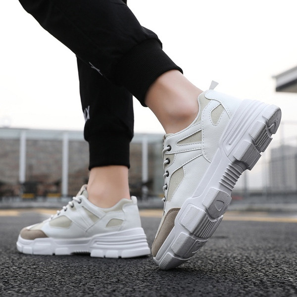 Adidași sport și casual pentru bărbați în alb-negru