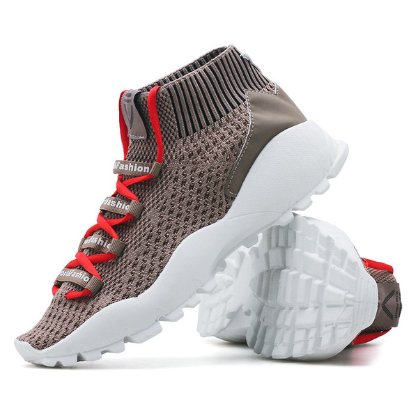 Спортни мъжки маратонки с надписи в черен, зелен и бежов цвят