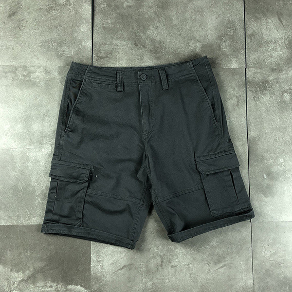 Pantaloni scurți moderni pentru bărbați cu buzunare în mai multe culori