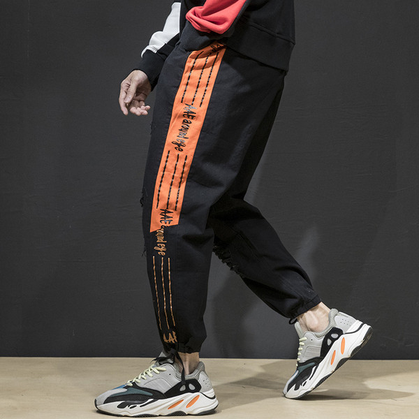 Pantaloni moderni pentru bărbați cu margini și motto-uri rupte