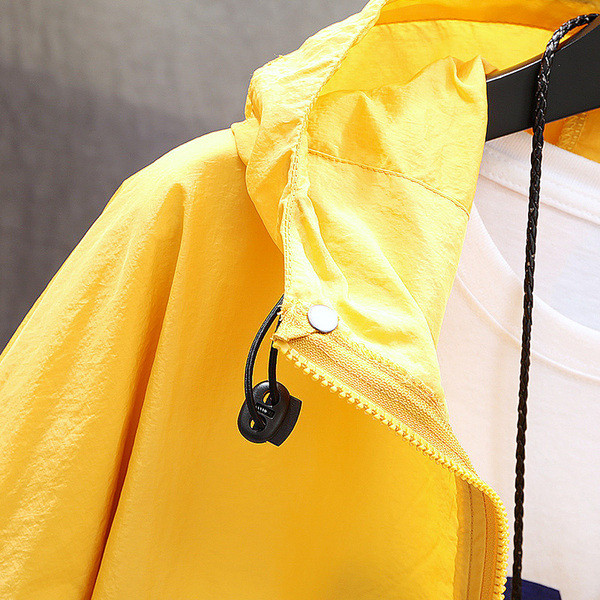 Jachetă sport pentru bărbați cu glugă și inscripție în patru culori