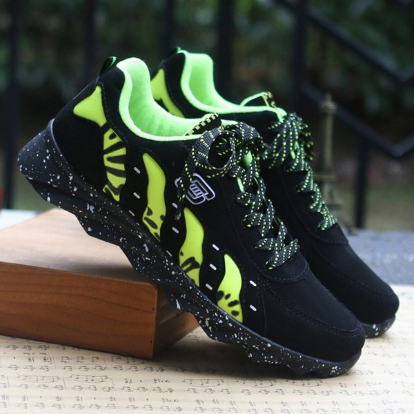 Adidași casual pentru bărbați în diferite culori