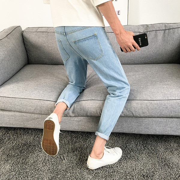 Blugi casual barbatesti cu lungimea de 9/10 in culoare deschisa