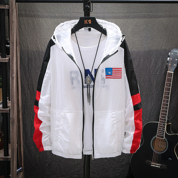 Jachetă modernă pentru bărbați în trei culori cu aplicație