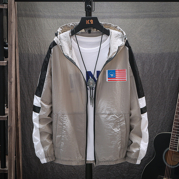 Jachetă modernă pentru bărbați în trei culori cu aplicație