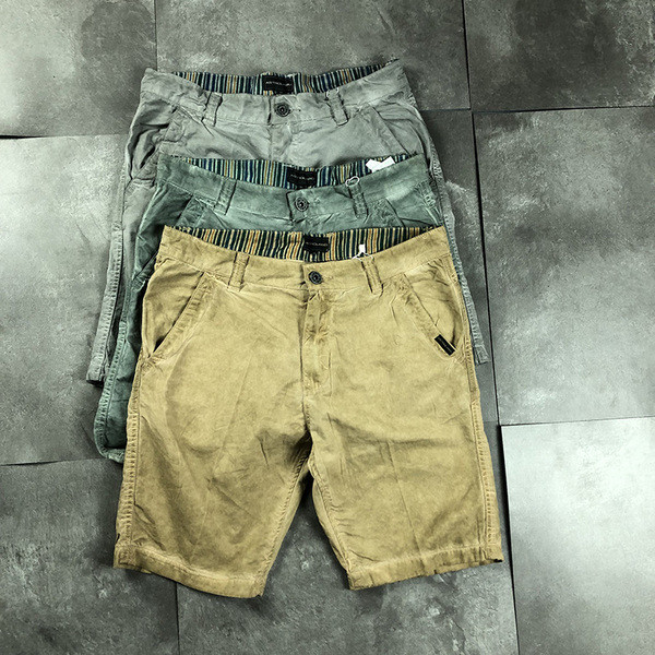 Model nou de pantaloni scurți pentru bărbați în trei culori