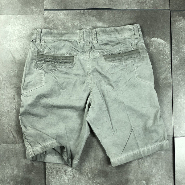 Model nou de pantaloni scurți pentru bărbați în trei culori