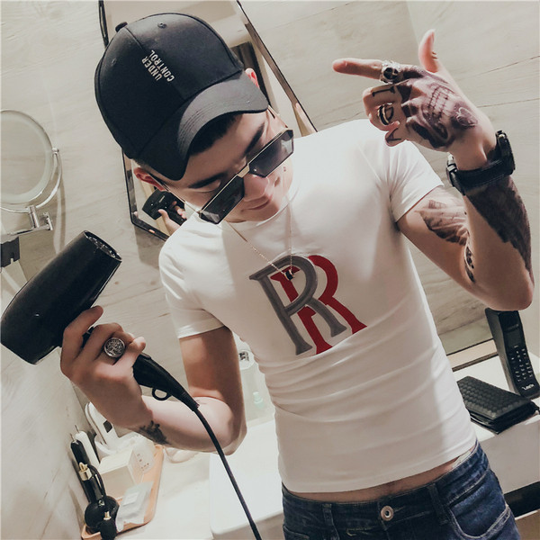 Tricou barbatesc cu broderie alb-negru