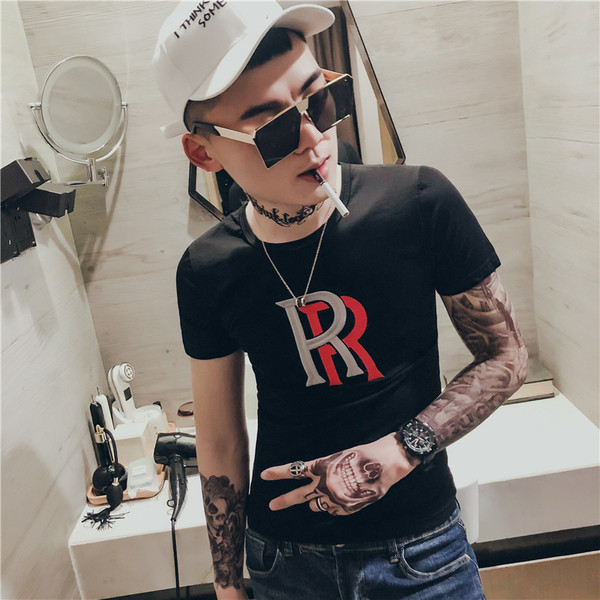 Tricou barbatesc cu broderie alb-negru