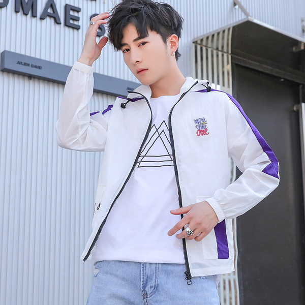 Jachetă modernă pentru bărbați, cu glugă și inscripție pe spate