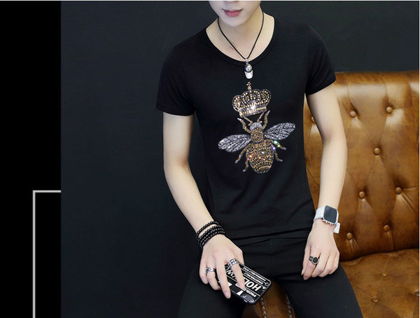 Tricou barbatesc modern cu broderie in trei culori