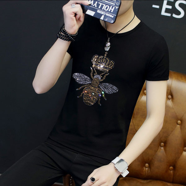 Tricou barbatesc modern cu broderie in trei culori