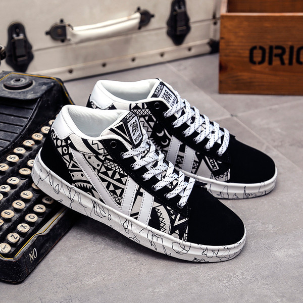 Tenisi sport barbati actuali cu cravate in doua culori