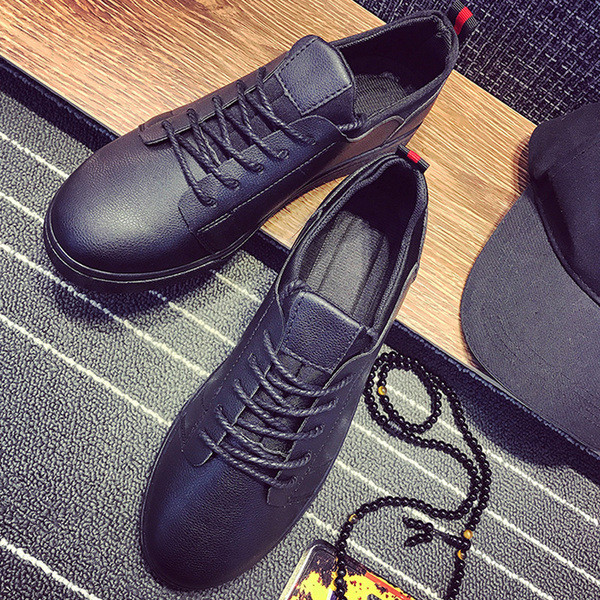 Adidași moderni pentru bărbați din piele ecologică pură în alb și negru