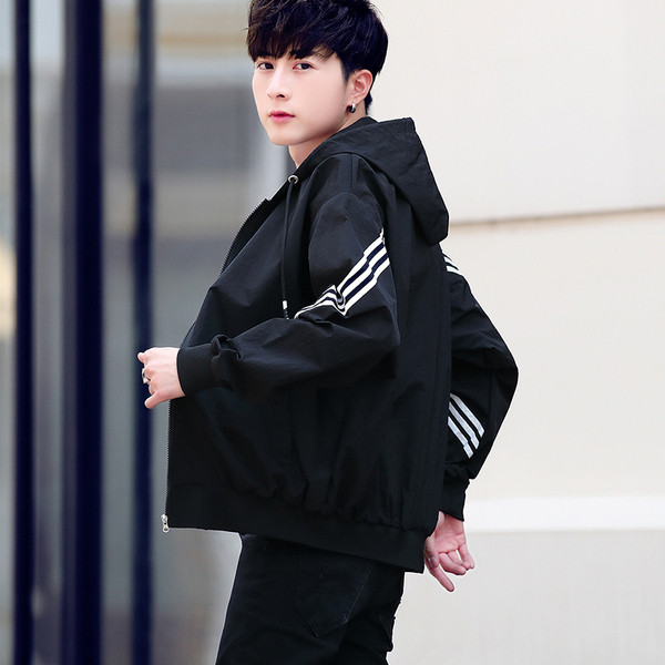 Geaca sport barbati in mai multe culori cu gluga si panglici colorate