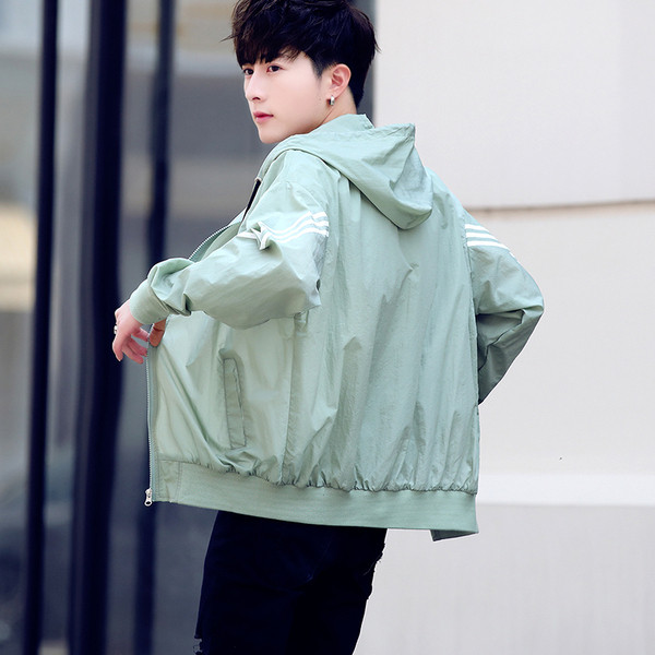 Geaca sport barbati in mai multe culori cu gluga si panglici colorate