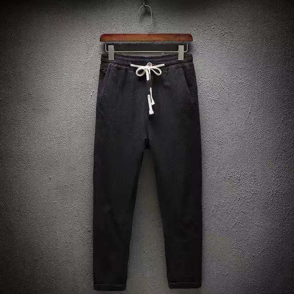 Μοντέρνα ανδρικά παντελόνια σε διάφορα χρώματα με δεσμούς