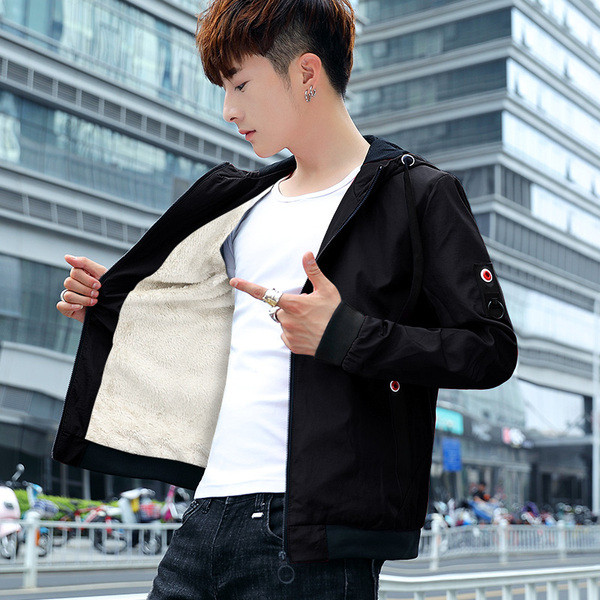 Geaca de barbati actuala cu aplicatie in doua culori