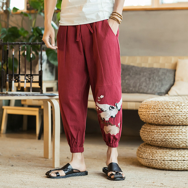 Pantaloni barbati de primavara model nou cu broderie