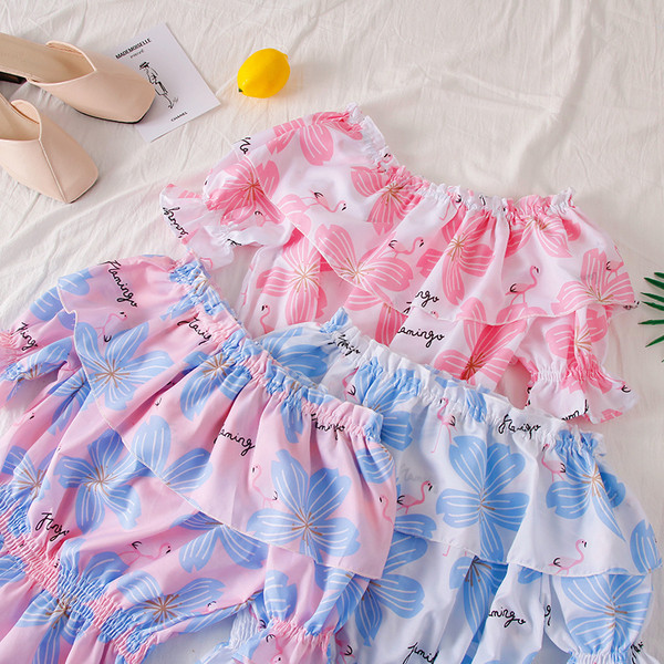 Μοντέρνα γυναικεία  μπλούζα με floral μοτίβα σε τρία χρώματα