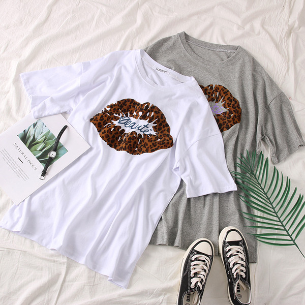 Tricou sport de damă cu imprimeu