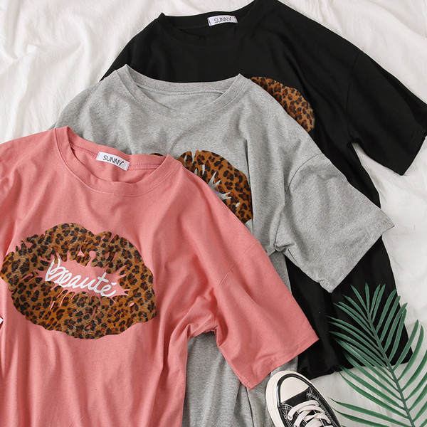 Tricou sport de damă cu imprimeu