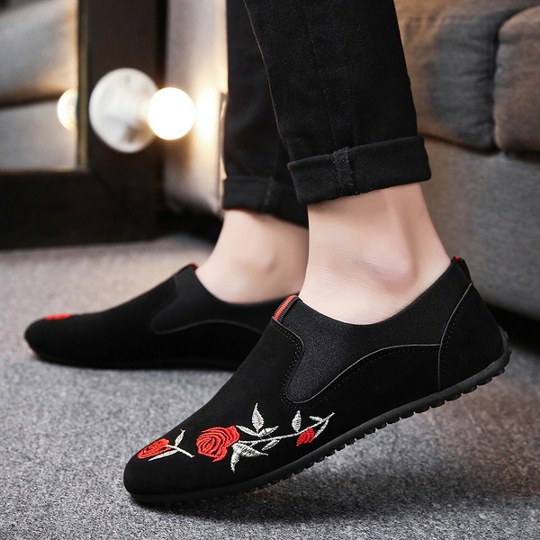 Mocasini eleganti pentru barbati cu motive florale in negru, rosu si gri