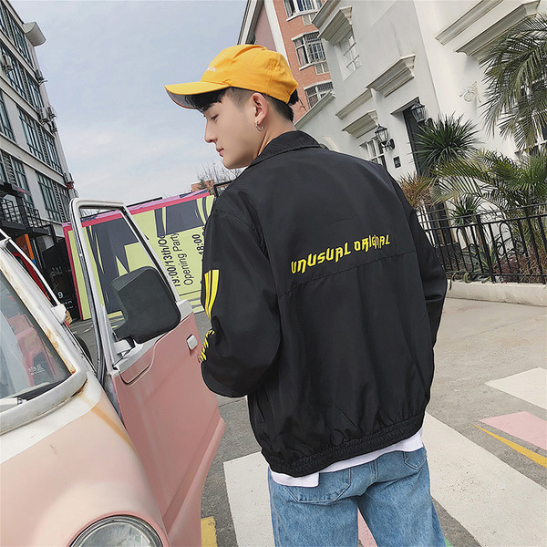 Geacă casual bărbătească cu inscripții în două culori