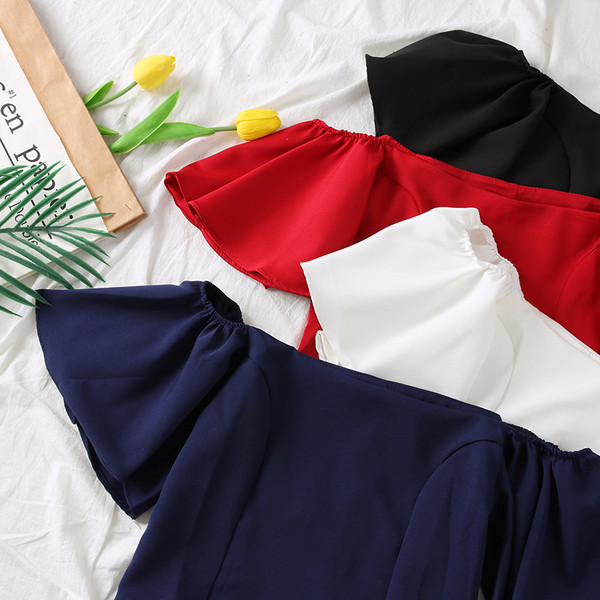 Bluză de damă cu mâneci căzute în mai multe culori