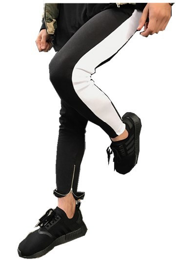 Ежедневно мъжко спортно долнище с бял кант в черен цвят 