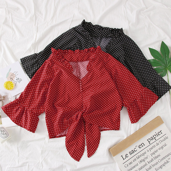 Γυναικείες κοντές μπλούζες με ντεκολτέ σε σχήμα V