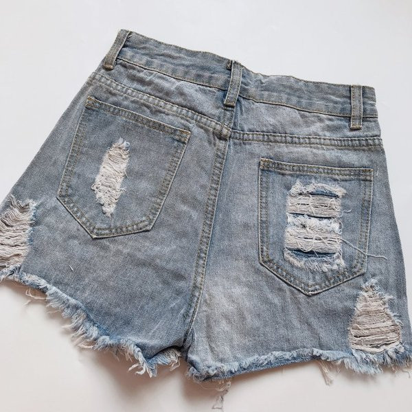 Blugi moderni scurti cu broderie si perle