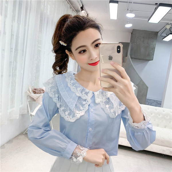 Aktuális női ing három színben, csipkével